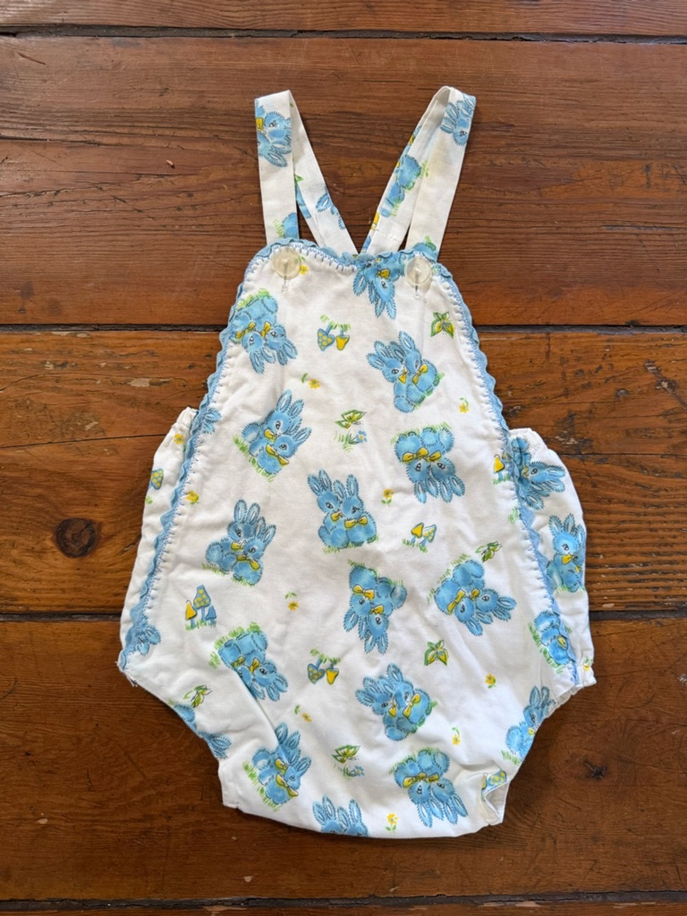 VTG Baby Blue Floral Bunny Print Kids Romper